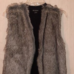 Fur vest